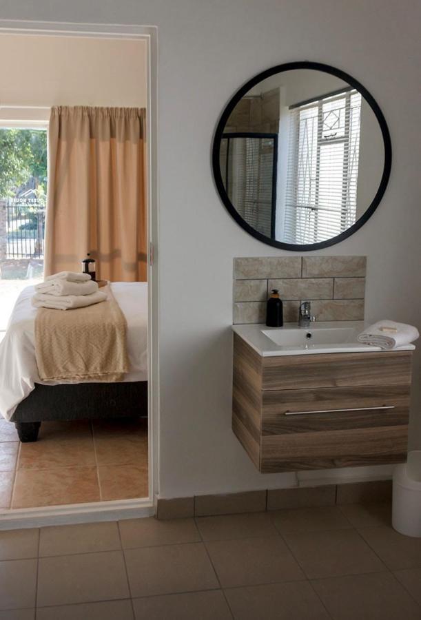 Cradock Guest House & Self Catering Exterior foto
